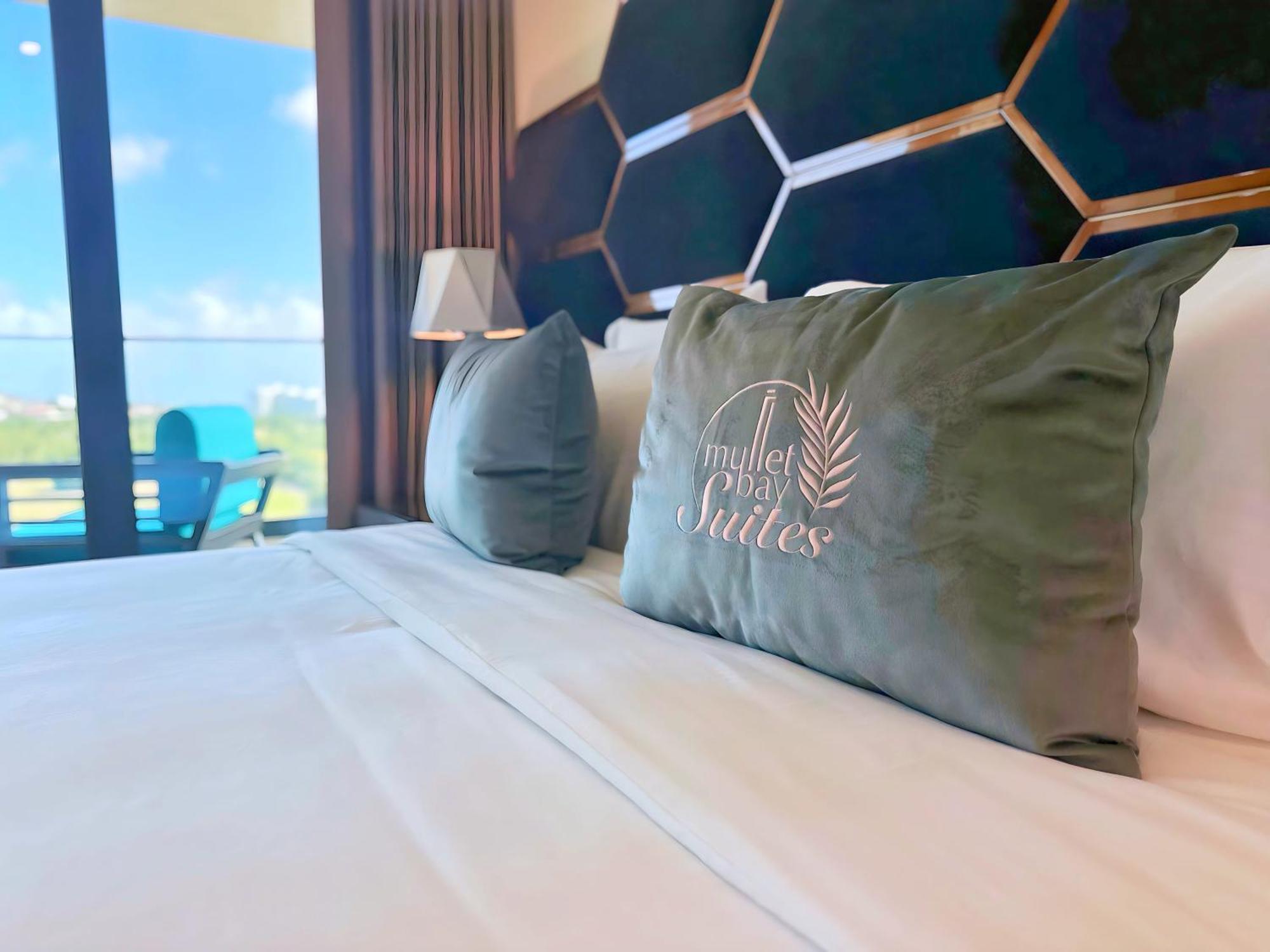 Mullet Bay Suites - Your Luxury Stay Awaits Cupecoy  ภายนอก รูปภาพ